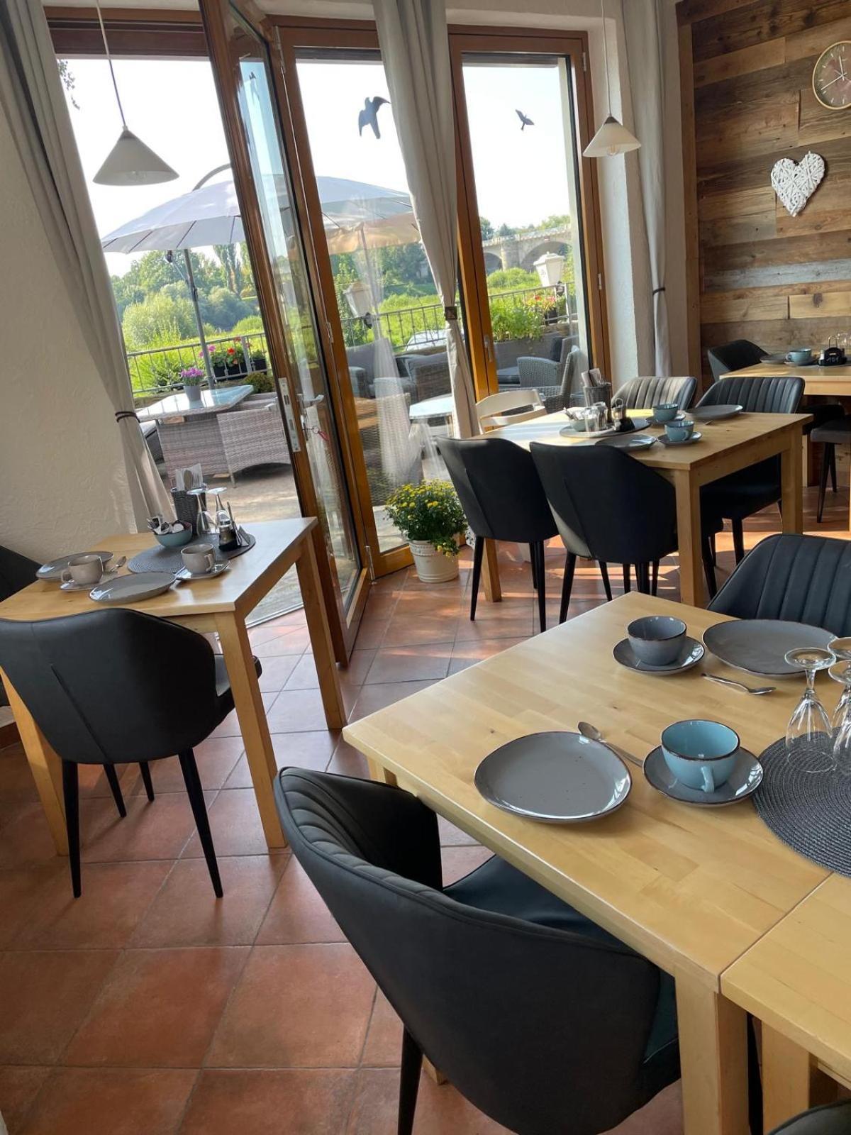 Elbpension & Ferienwohnung Saechsische Schweiz 皮尔纳 外观 照片